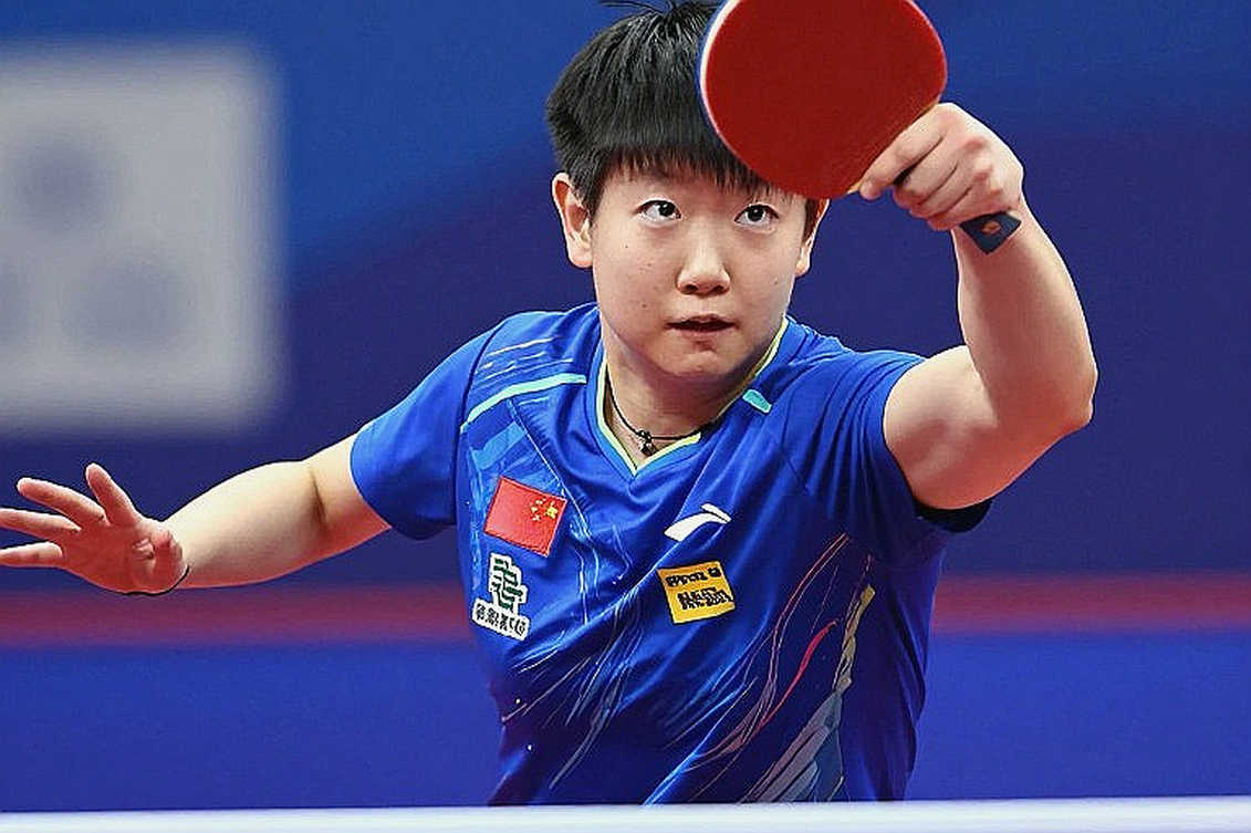 মাঠে নয়, ফানেলে: আর্সেনাল–ম্যান ইউনাইটেড 'হেডেড' শিরোনামের ভেতরের আসল লড়াই