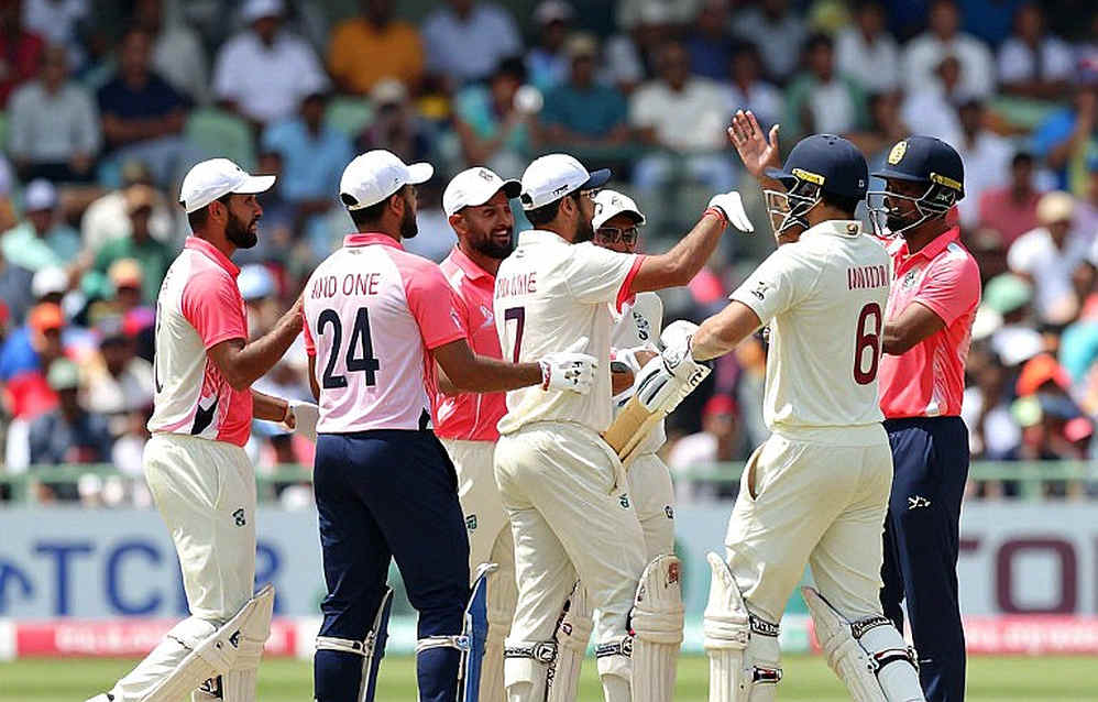 নিলামের হাতুড়ি আর আনসোল্ডের নীরবতা: ক্রিকেটের ট্রান্সফার জানালায় আসল দামটা কে ঠিক করে